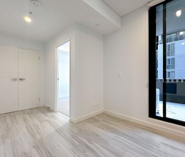 Brand-new luxury 1 Bedroom apartment in the heart of Gosford - Photo 1