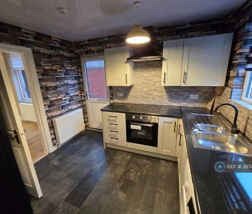 2 bedroom flat to rent - Photo 6