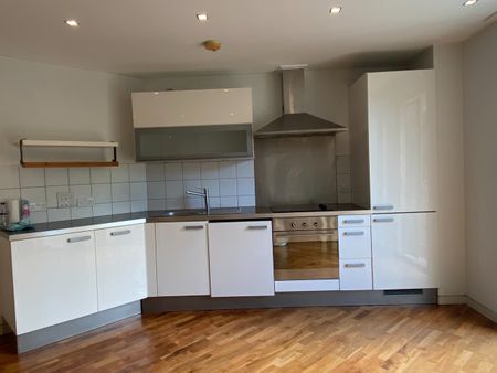 1 Bed Flat, Cityview, SE7 - Photo 2