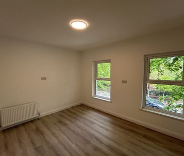 2 Donegall Avenue, Belfast, BT12 6LX - Photo 5