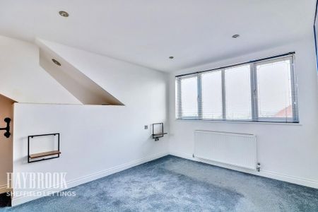 3 bedroom terraced house to rent - Photo 2