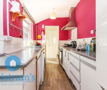 4 bed Mid Terraced House for Rent - Photo 3