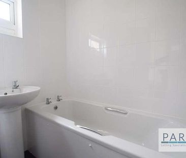 Roundhill Crescent, Brighton, East Sussex, BN2 - Photo 2