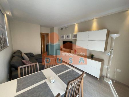 ALQUILER PERSONAL SANITARIO | 1.100 €, 77 m² - Photo 2