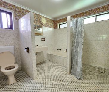 4 Henry Street, Mount Lofty - Photo 6