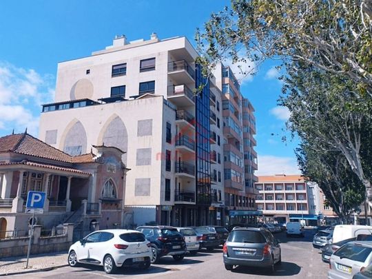 5 room luxury Apartment for rent in Torres Vedras, Portugal - Photo 1