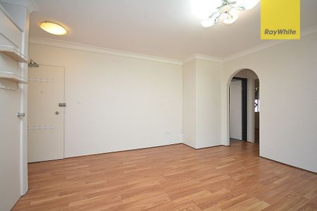 Freshly Painted & Ready to Move In - Modern 2-Bedroom Unit in Prime Granville Location - Photo 4