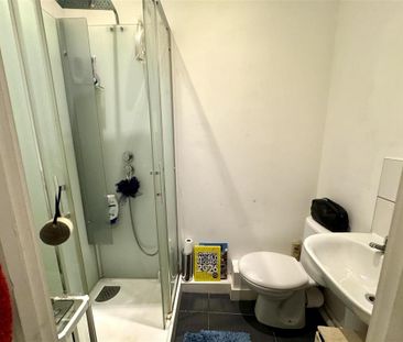 2 bedroom apartment to rent - Photo 6