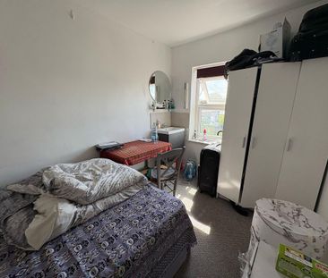 1 bedroom house of multiple occupation to rent - Photo 2