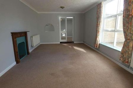 Chestnut Close, Mildenhall, IP28 - Photo 2