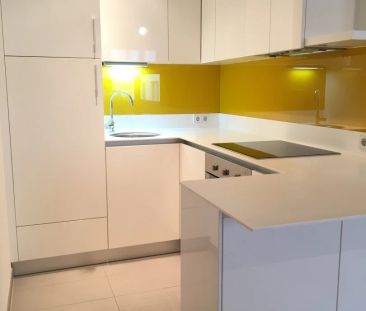 Schöne 2-Zimmer-Wohnung mit Balkon, direkt bei U3-Kendlerstraße! - Foto 1