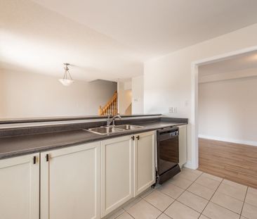 For Lease - 920 Brassard Circle, Milton, Ontario - Photo 6