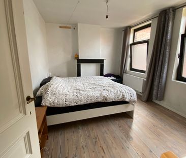 Volledig gerenoveerde woning met tuintje en ruime garage - Photo 6