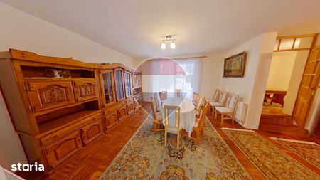 Casă / Vilă cu 8 camere de închiriat - Fotografie 5
