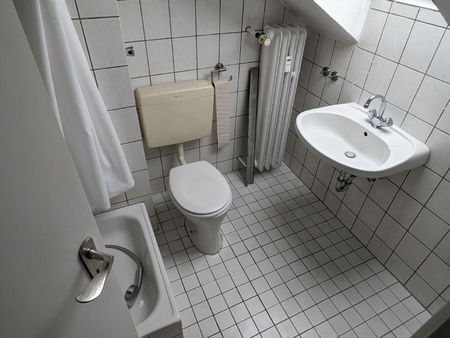 WILLKOMMEN! Top sanierte Singlewohnung! Garten! PKW-Stellplatz - Photo 3