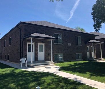 For Lease - 870 Howard Avenue Unit# 2, Windsor, Ontario - Photo 3