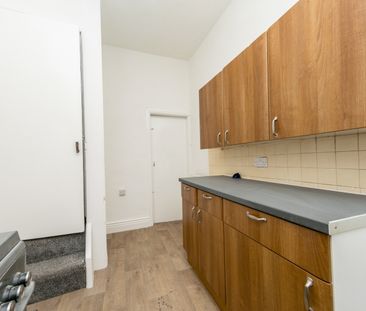 31 ZOAR STREET MORLEY LEEDS LS27 8JB - Photo 2