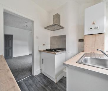 2 bedroom terraced house to rent - Photo 3