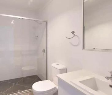 Neat & Tidy 1 Bedroom Duplex - Photo 5