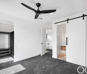 Open the Door To Luxurious Coastal Living in Henley Beach - Photo 5