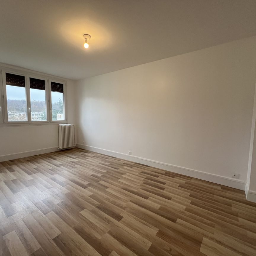 Location Appartement 3 pièces 49m² AVON 77210 - Photo 1