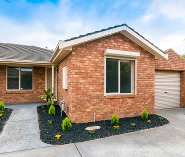 FANTASTIC UNIT IN PERFECT LOCATION. - Photo 6