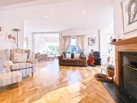 Golf Drive, Camberley, Surrey, GU15 - Photo 4