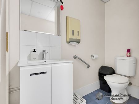 34B Kelton Street, Cardiff - Photo 2