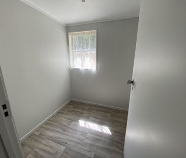 Minutes to the CBD - Photo 6