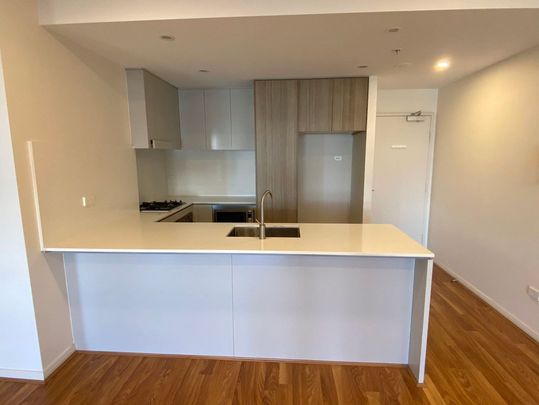 Modern 2-Bedroom Apartment - Photo 1