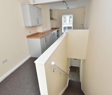 43 Main Street, Kircubbin, BT22 2SR - Photo 4