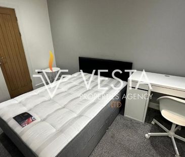 5 bedroom semi-detached house to rent - Photo 3