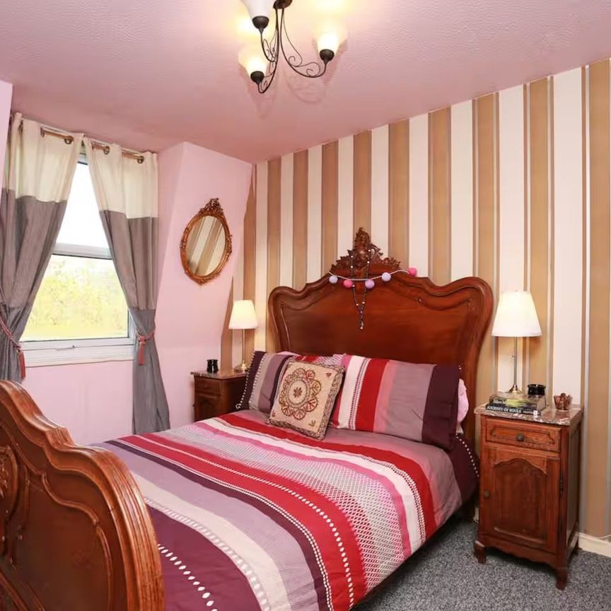 2 Bed Maisonette, Reginald Road, SE8 - Photo 1