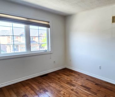 For Lease - 117 Kenneth Hobbs Avenue, Whitby, Ontario - Photo 2