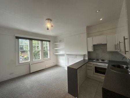 1 bedroom flat to rent - Photo 2