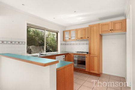 10 Bowles Avenue CAULFIELD NORTH - Photo 3
