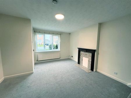 3 bedroom semi-detached house to rent - Photo 2