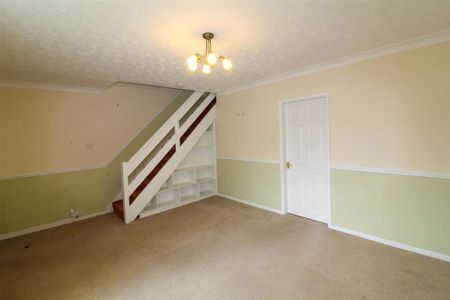 3 bedroom terraced house to rent - Photo 2