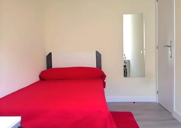 Calle Alicante, Getafe, Community of Madrid 28903