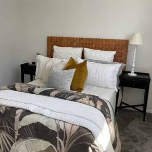 ONE WEEK RENT FREE! - Photo 2