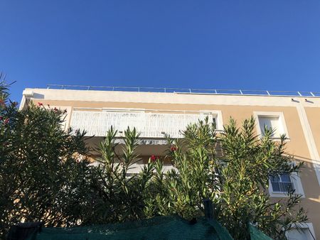 Location Appartement 2 pièces 45m² BEZIERS 34500 - Photo 3