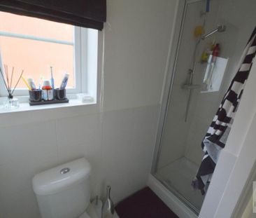 2 bedroom semi-detached house to rent - Photo 6