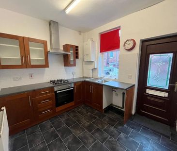 3 bedroom terraced house to rent - Photo 5