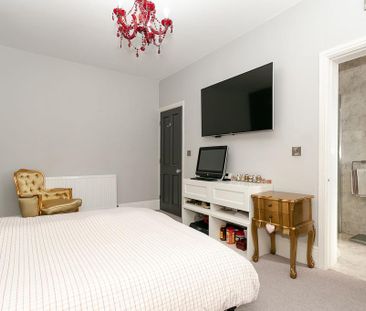 5 bedroom semi-detached house to rent - Photo 4