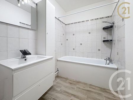 Location Appartement 3 pièces 66m² BOLBEC 76210 - Photo 5