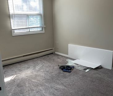 1 BDRM/1 BATH - 601 WILSON CRESCENT - Available MAR 1 - Photo 3