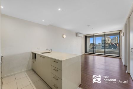 HARBOUR VIEW & LOCATION! - Photo 5