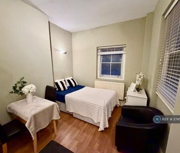 1 bedroom in a flat share to rent - Photo 1