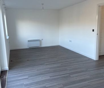 2 Bed Flat, Caversham, RG4 - Photo 6