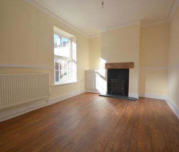2 bedroom terraced house to rent - Photo 5